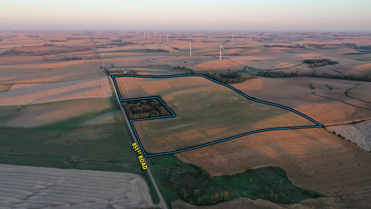 Listing Photo: Drone Edit 4